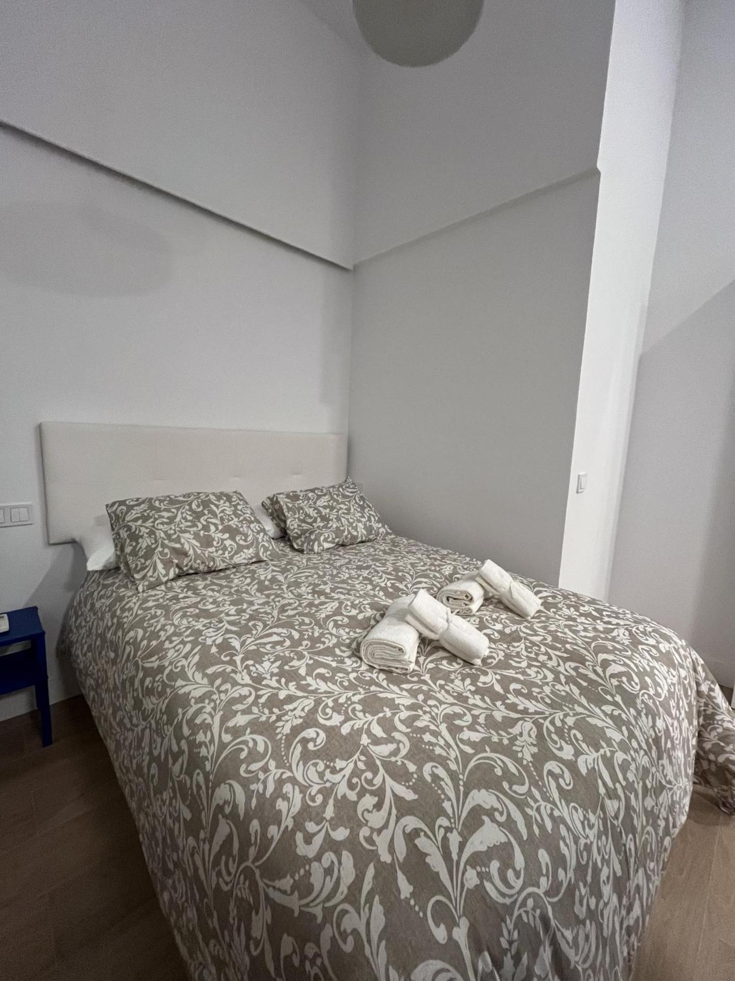 Moratalaz Apartments マドリード エクステリア 写真