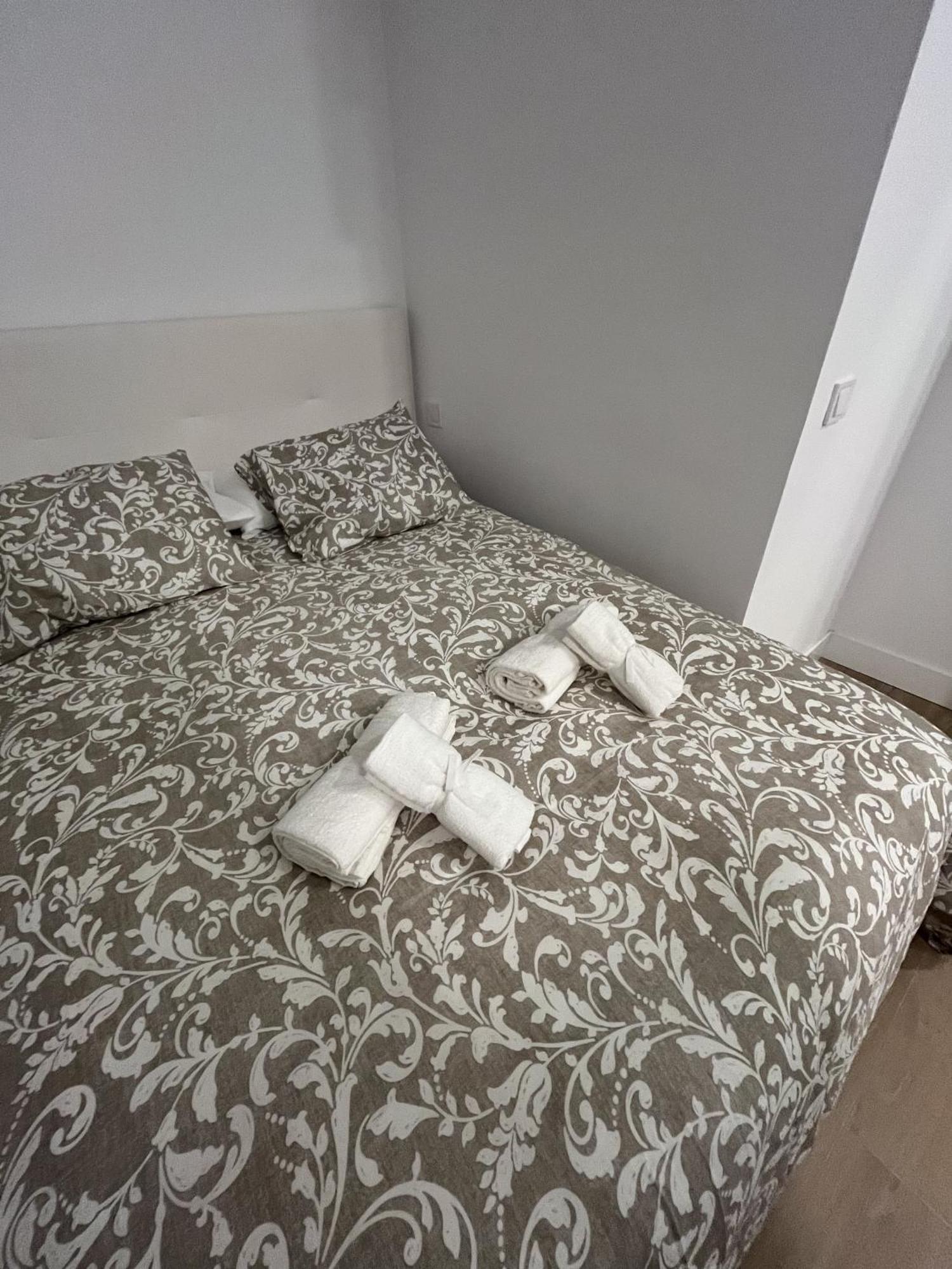 Moratalaz Apartments マドリード エクステリア 写真