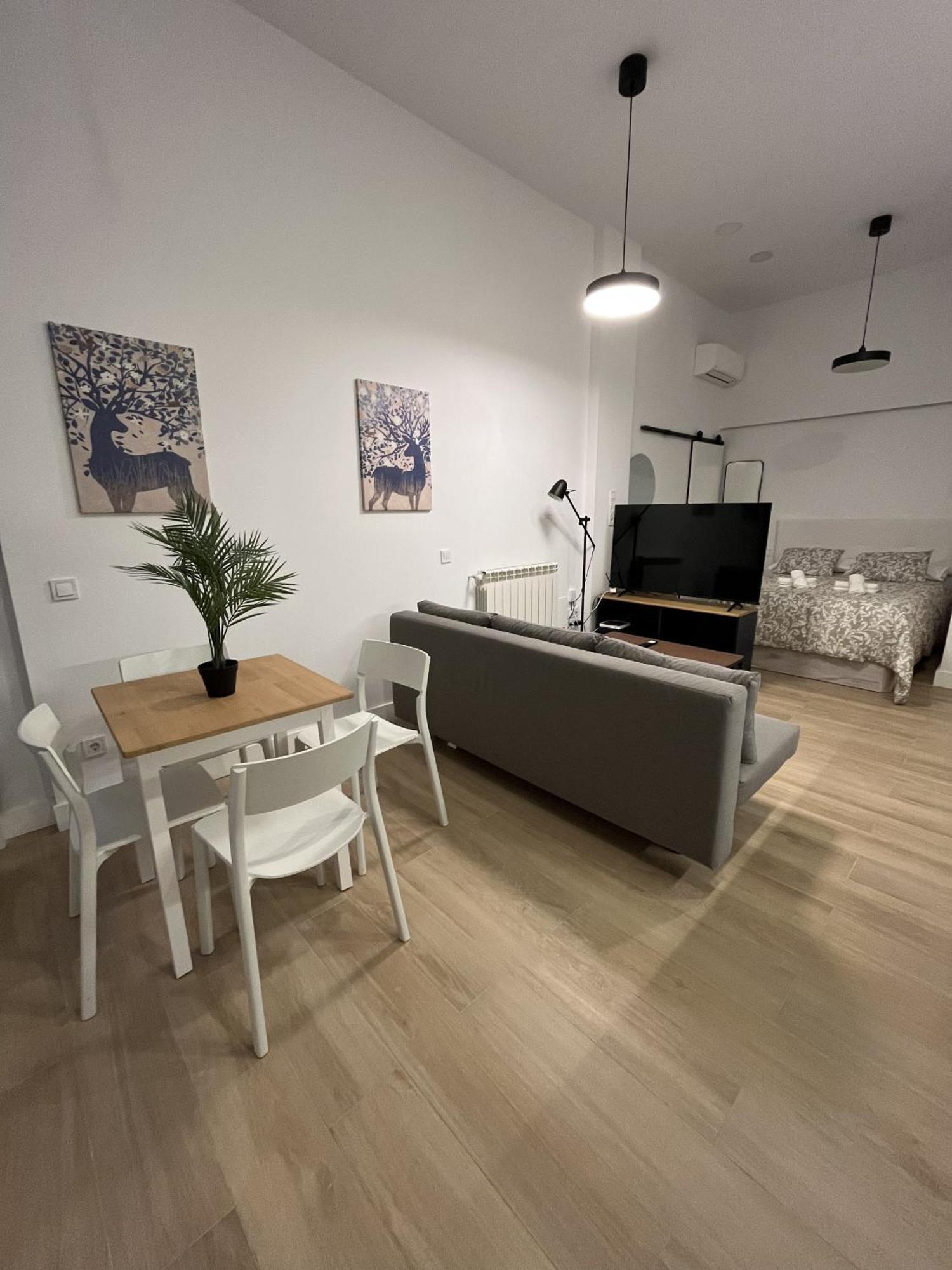 Moratalaz Apartments マドリード エクステリア 写真
